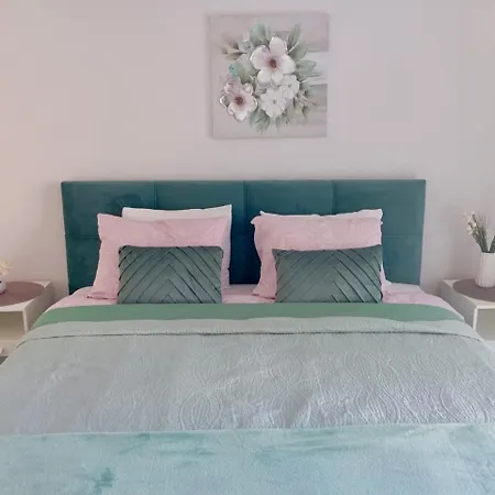 Paradise Gardens Pool View Appartamento