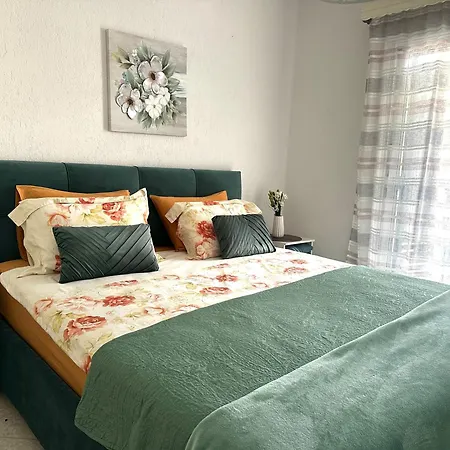 Paradise Gardens Pool View * Paphos